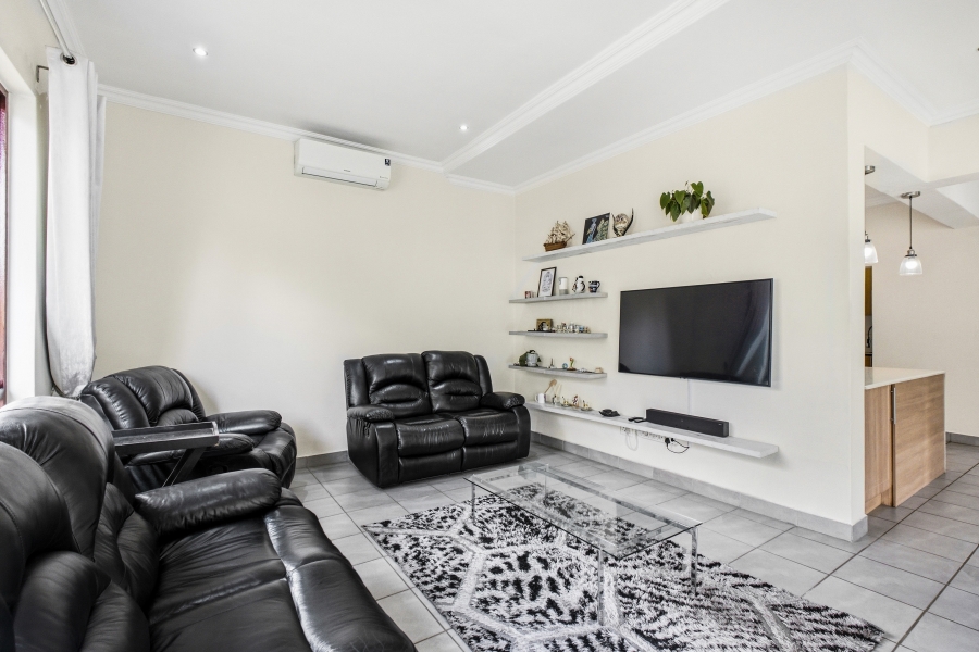4 Bedroom Property for Sale in Douglasdale Gauteng