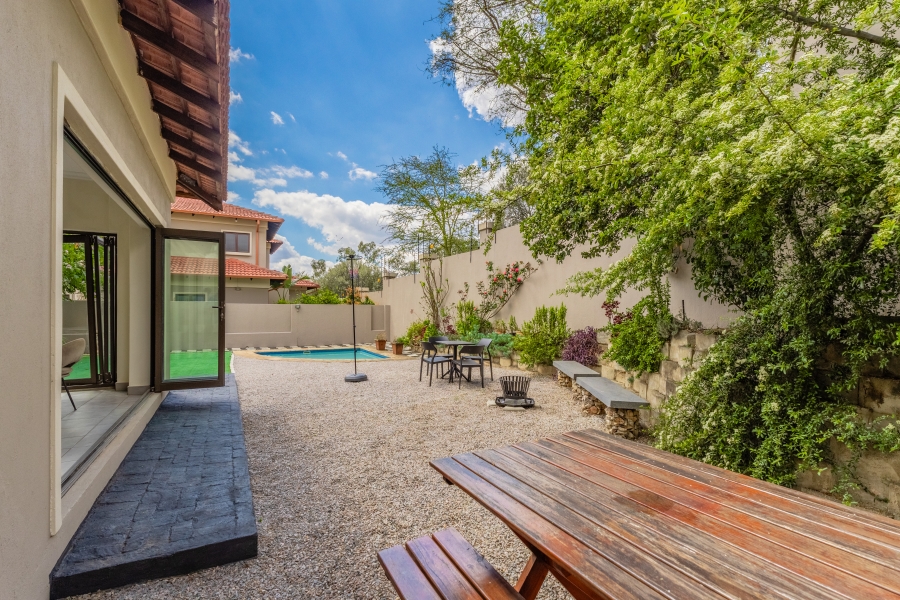 4 Bedroom Property for Sale in Douglasdale Gauteng
