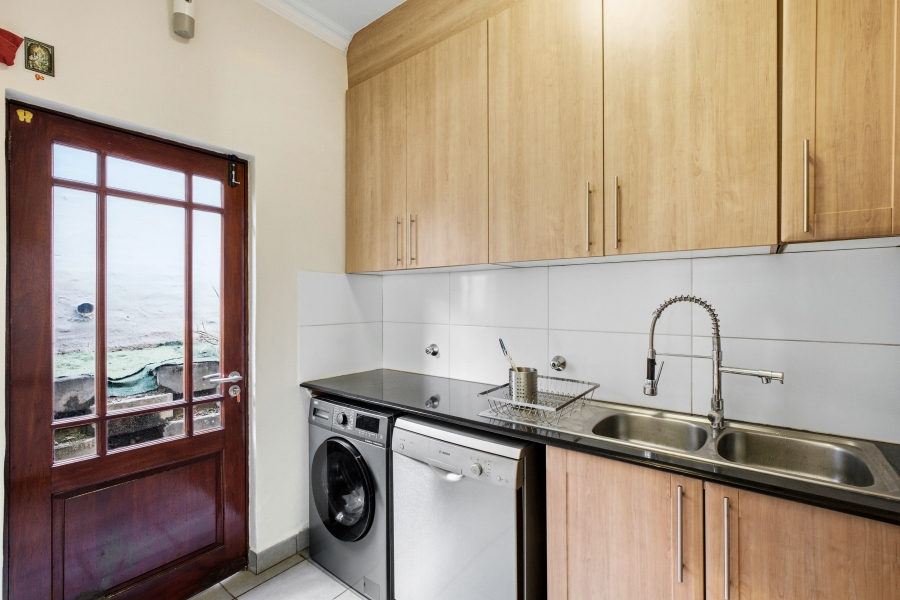 4 Bedroom Property for Sale in Douglasdale Gauteng