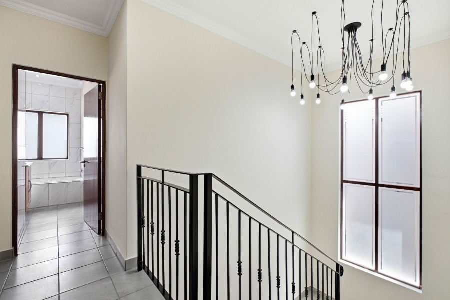4 Bedroom Property for Sale in Douglasdale Gauteng