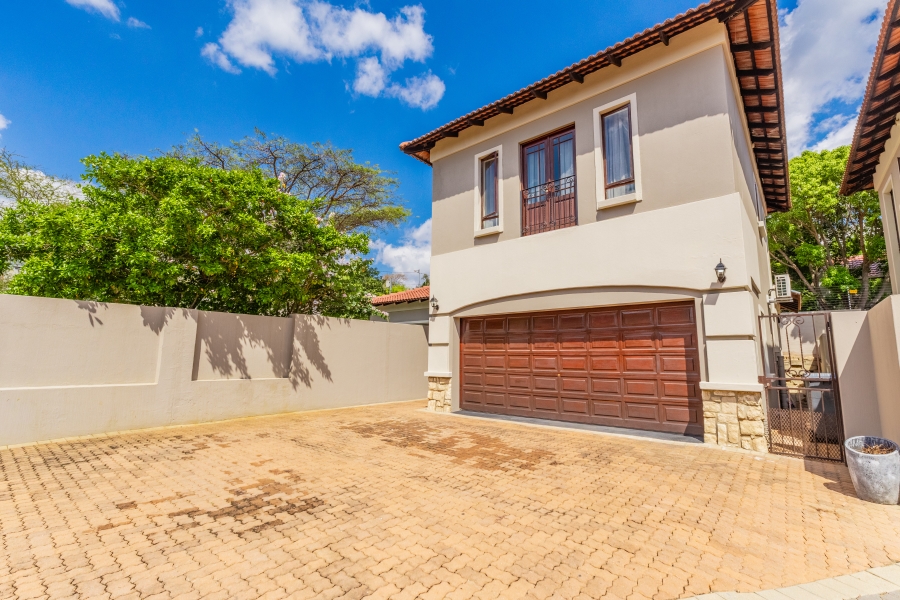 4 Bedroom Property for Sale in Douglasdale Gauteng