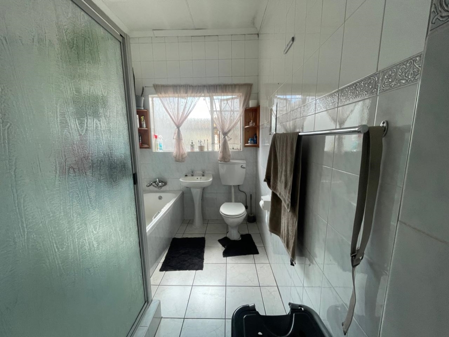 3 Bedroom Property for Sale in Florentia Gauteng