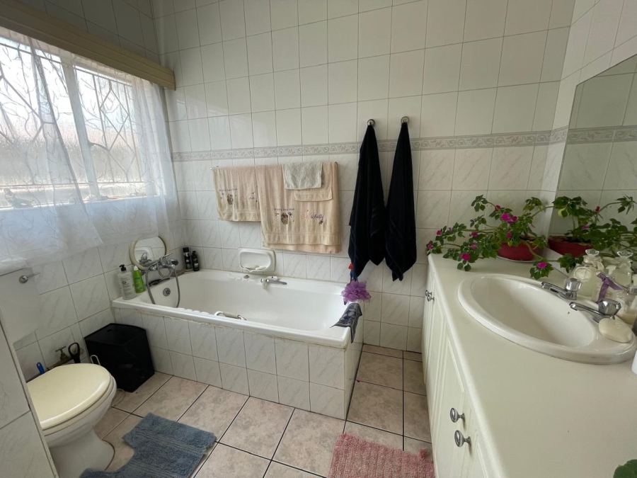 3 Bedroom Property for Sale in Florentia Gauteng