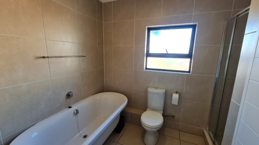 To Let 2 Bedroom Property for Rent in Greenstone Hill Gauteng