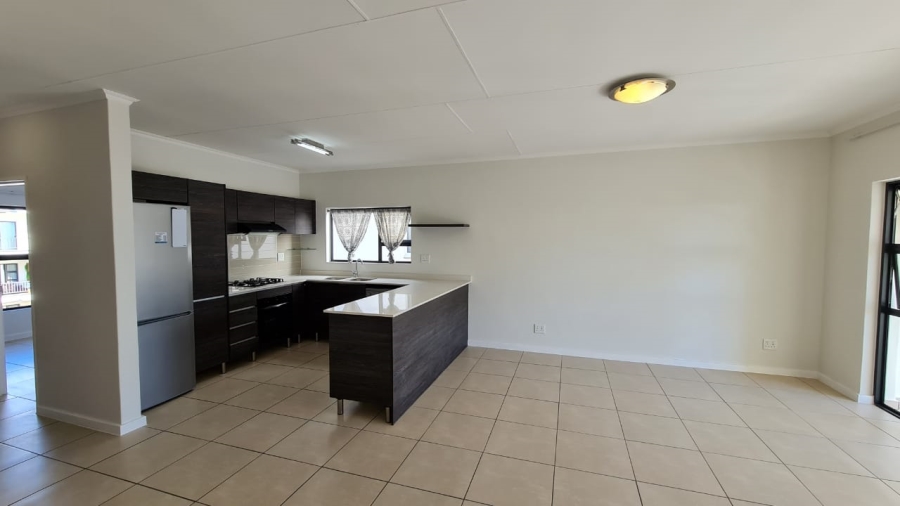 To Let 2 Bedroom Property for Rent in Greenstone Hill Gauteng