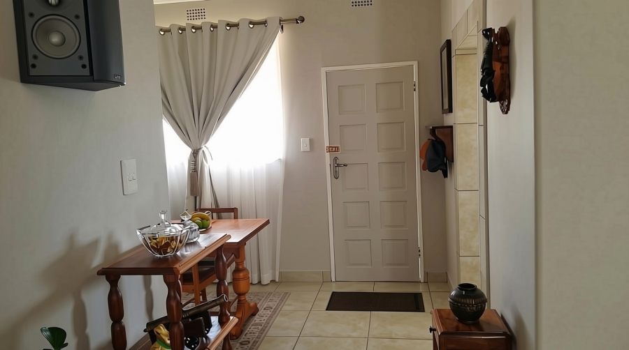 To Let 2 Bedroom Property for Rent in Horizon View Gauteng