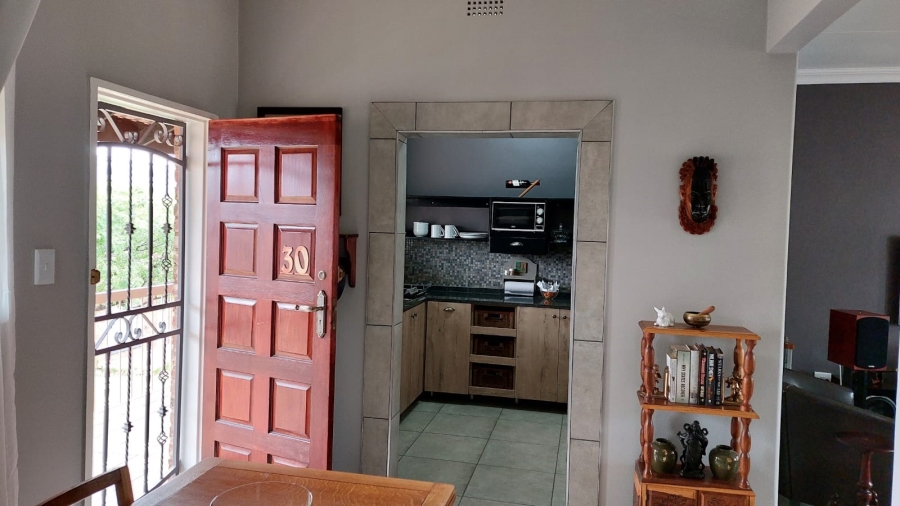 To Let 2 Bedroom Property for Rent in Horizon View Gauteng
