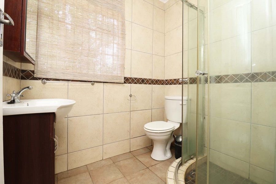 To Let 4 Bedroom Property for Rent in Sandringham Gauteng