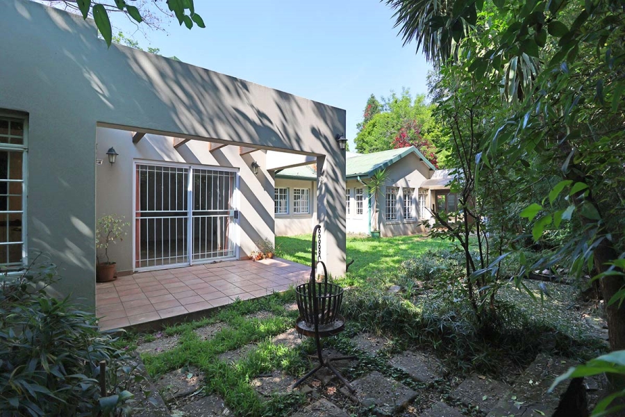 To Let 4 Bedroom Property for Rent in Sandringham Gauteng