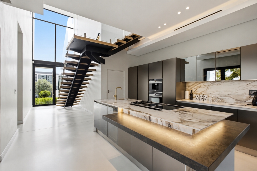 4 Bedroom Property for Sale in Lonehill Gauteng