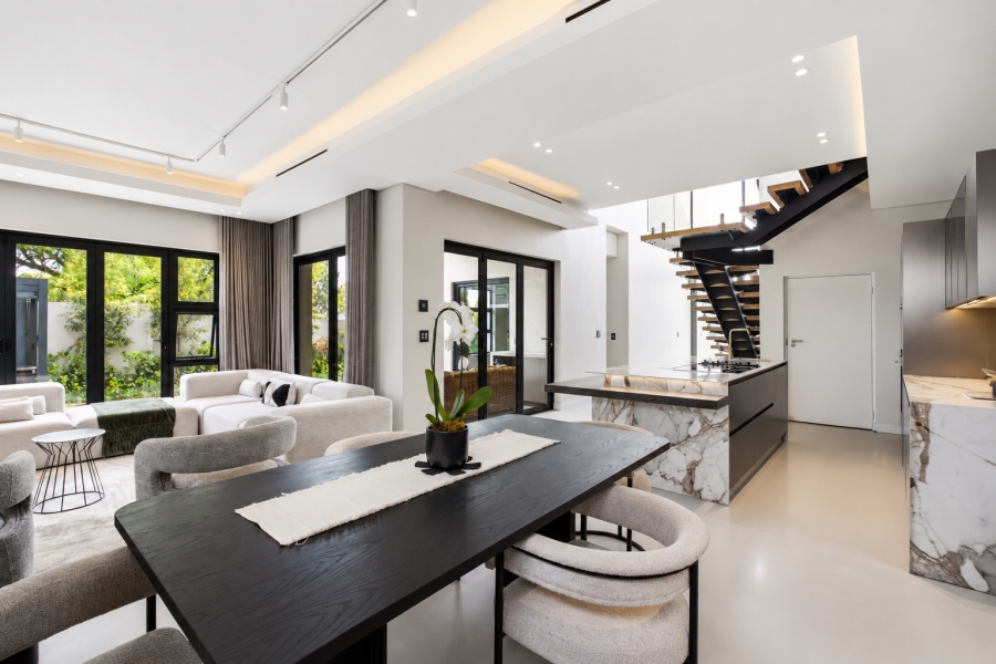 4 Bedroom Property for Sale in Lonehill Gauteng