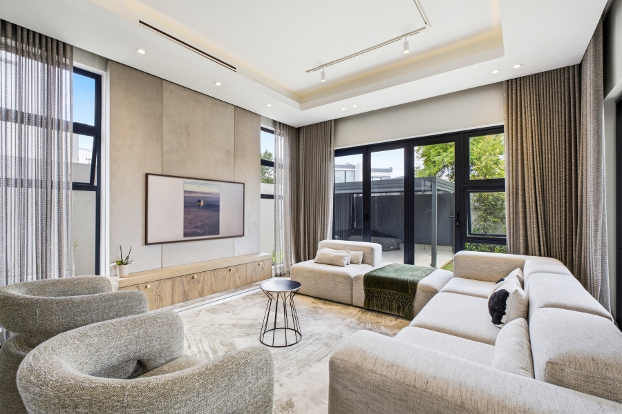 4 Bedroom Property for Sale in Lonehill Gauteng