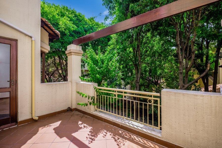 To Let 2 Bedroom Property for Rent in Sunninghill Gauteng