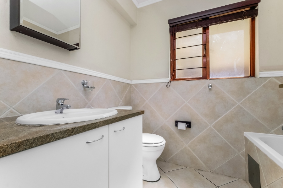 To Let 2 Bedroom Property for Rent in Sunninghill Gauteng