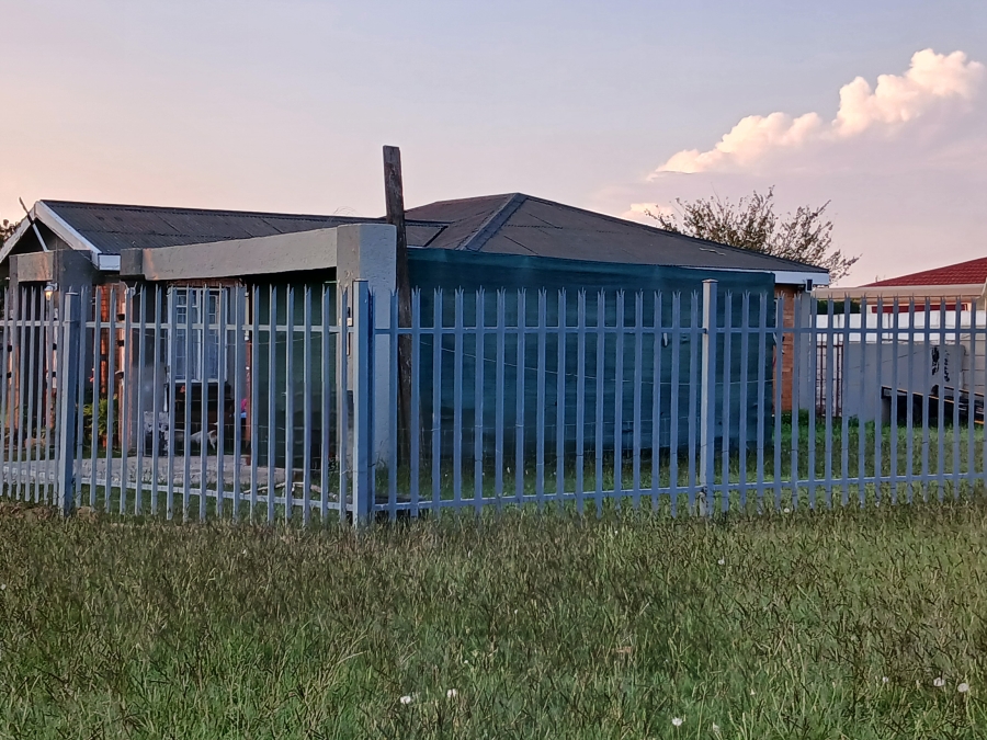 3 Bedroom Property for Sale in Selection Park Gauteng