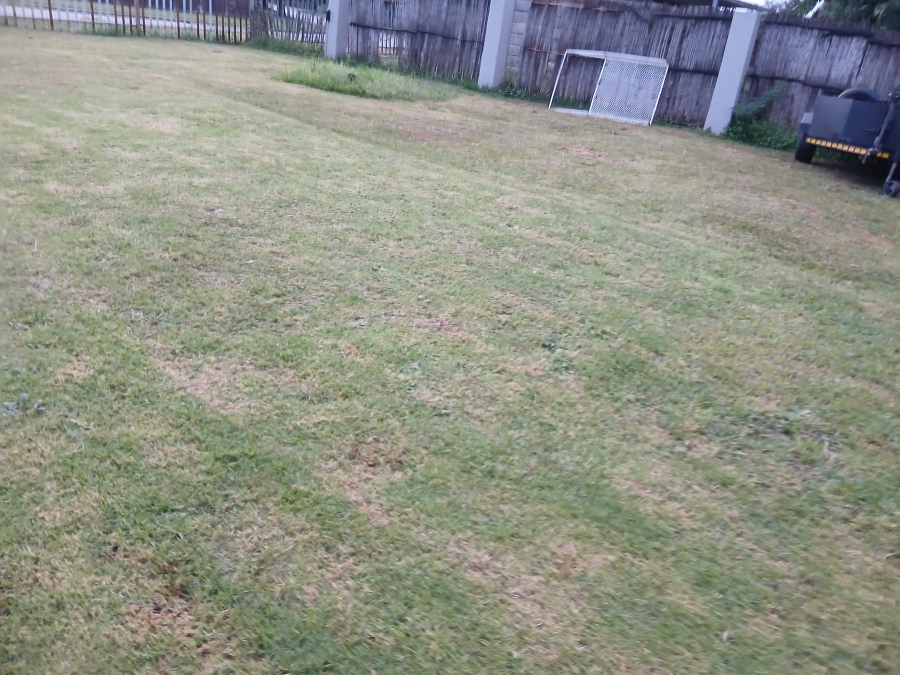 3 Bedroom Property for Sale in Selection Park Gauteng