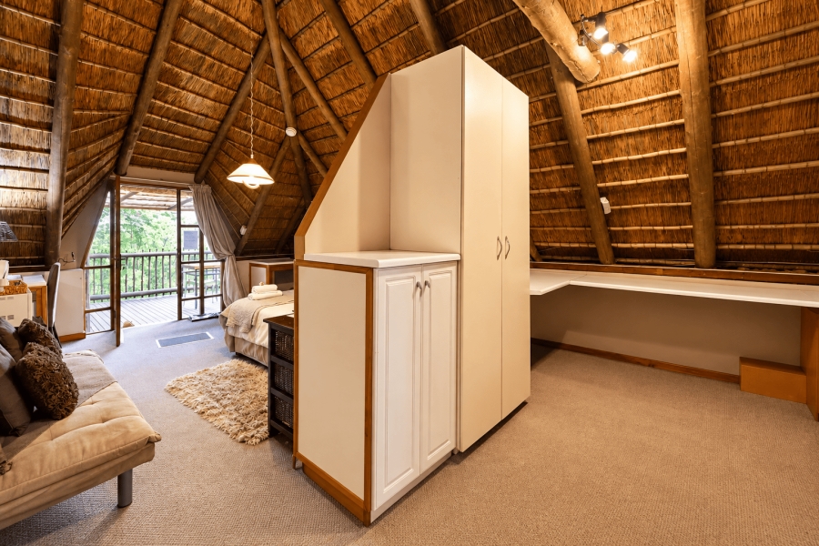 12 Bedroom Property for Sale in Glen Austin Gauteng
