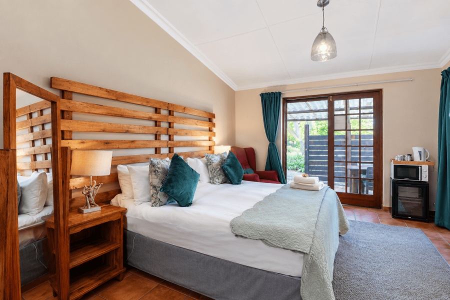 12 Bedroom Property for Sale in Glen Austin Gauteng