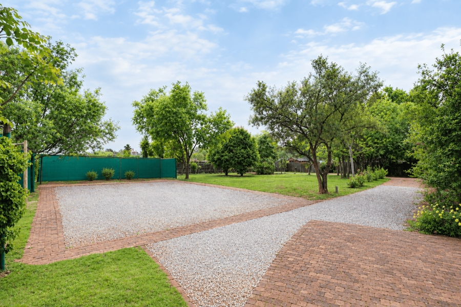 12 Bedroom Property for Sale in Glen Austin Gauteng