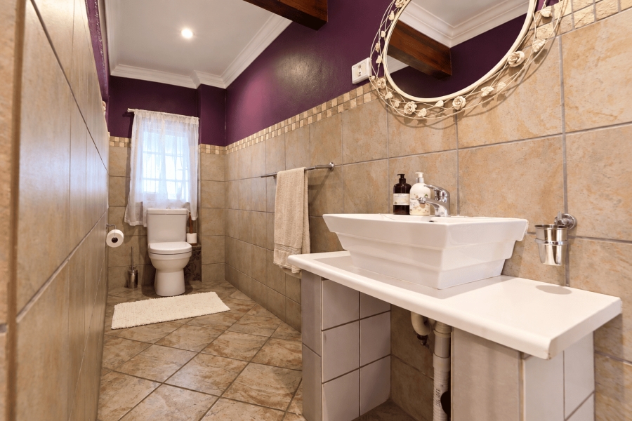 12 Bedroom Property for Sale in Glen Austin Gauteng