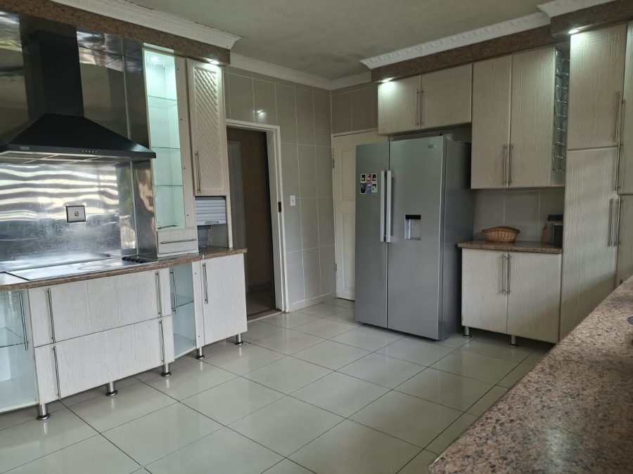 7 Bedroom Property for Sale in Bedworth Park Gauteng