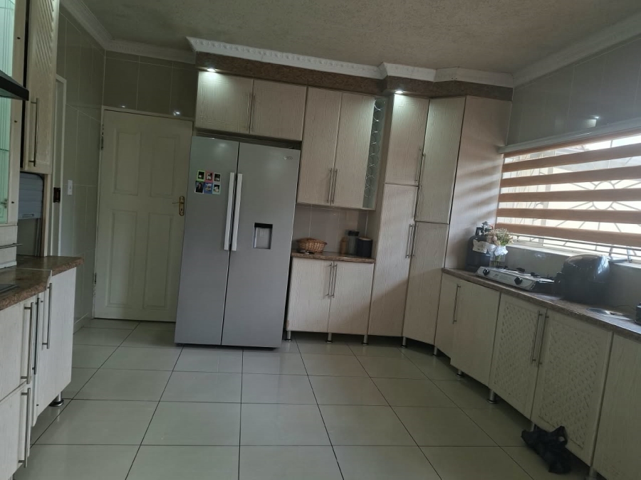7 Bedroom Property for Sale in Bedworth Park Gauteng