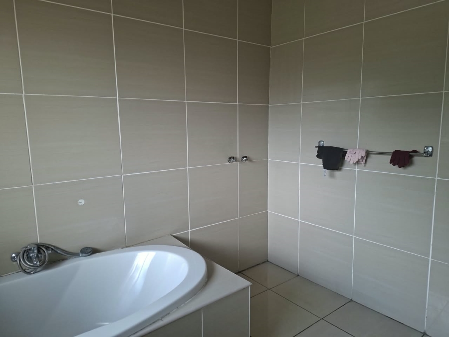 7 Bedroom Property for Sale in Bedworth Park Gauteng