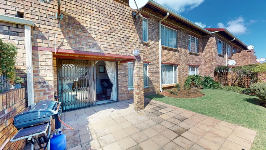 3 Bedroom Property for Sale in Bartlett Gauteng