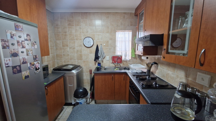 2 Bedroom Property for Sale in Sunair Park Gauteng