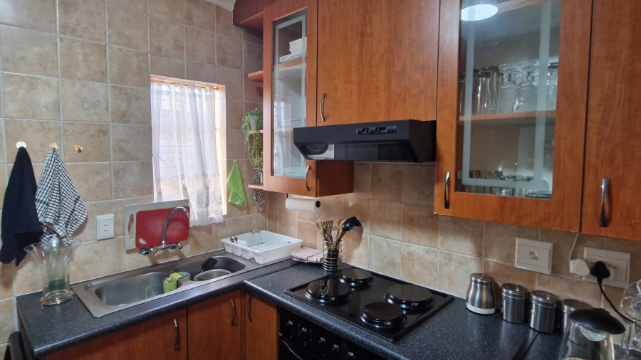 2 Bedroom Property for Sale in Sunair Park Gauteng