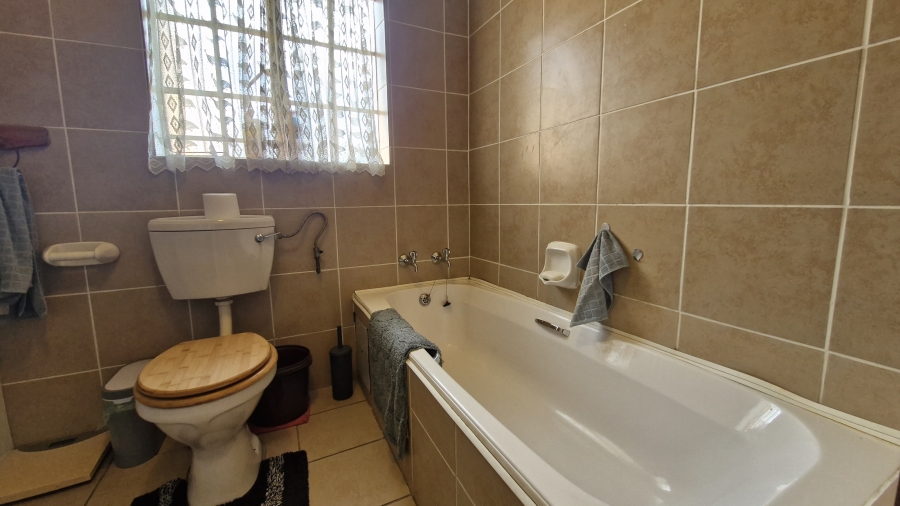 2 Bedroom Property for Sale in Sunair Park Gauteng