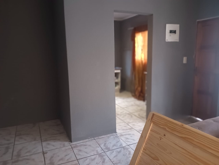 2 Bedroom Property for Sale in Olievenhoutbosch Gauteng