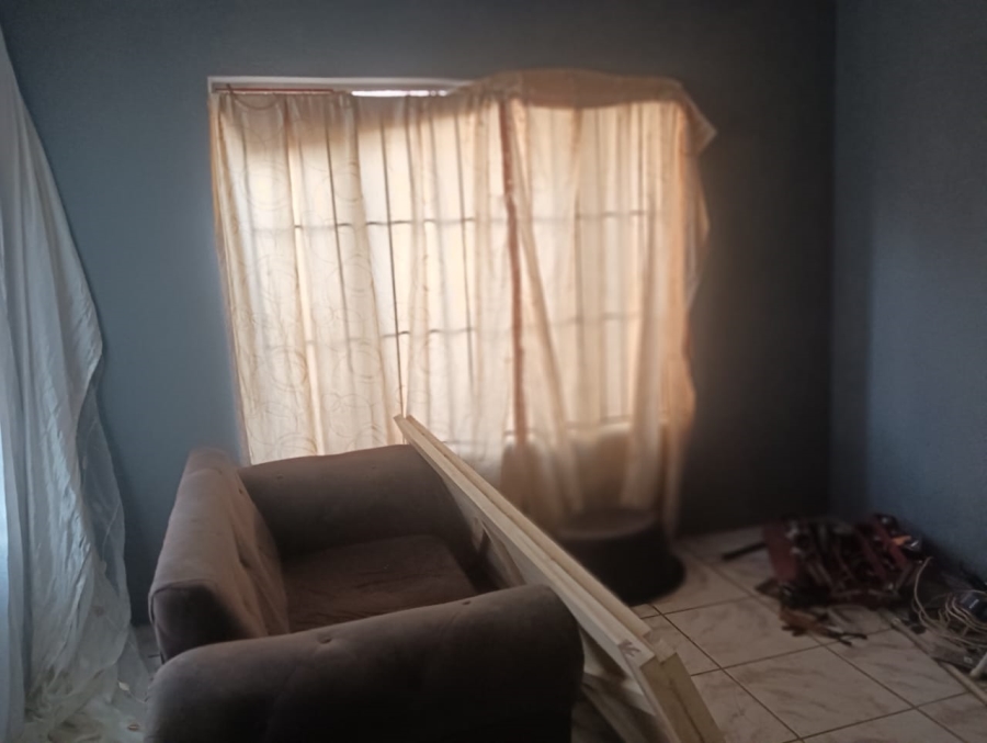 2 Bedroom Property for Sale in Olievenhoutbosch Gauteng