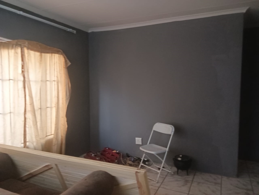 2 Bedroom Property for Sale in Olievenhoutbosch Gauteng