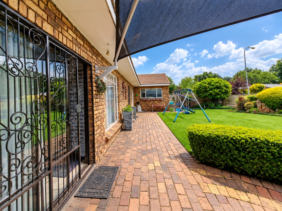 3 Bedroom Property for Sale in Risiville Gauteng