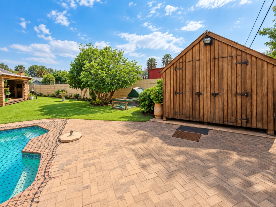3 Bedroom Property for Sale in Risiville Gauteng