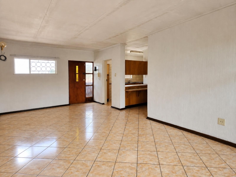 2 Bedroom Property for Sale in Three Rivers Gauteng