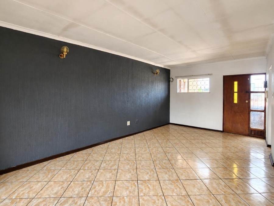 2 Bedroom Property for Sale in Three Rivers Gauteng