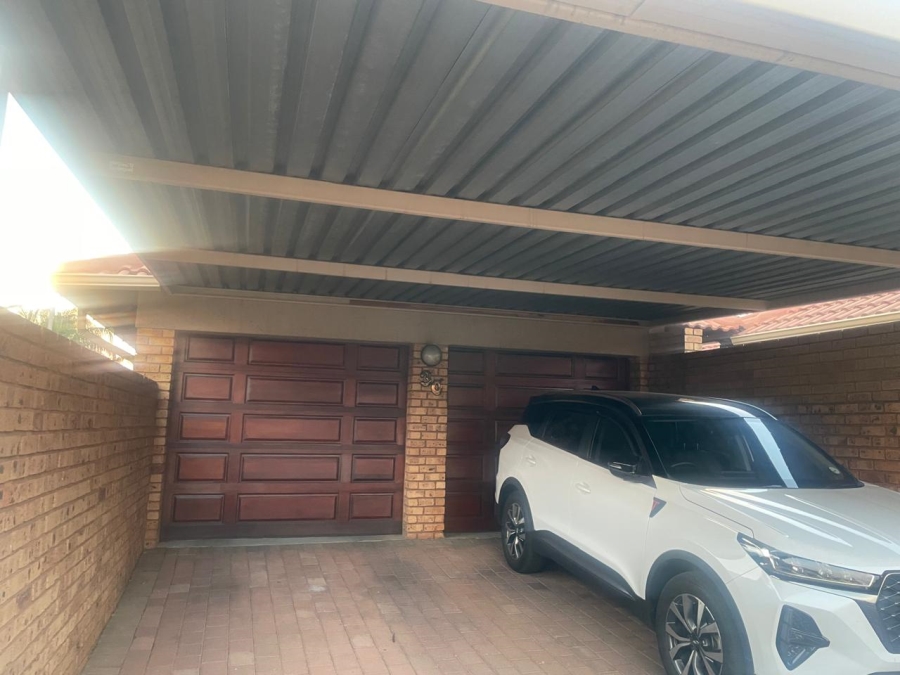 3 Bedroom Property for Sale in Sinoville Gauteng