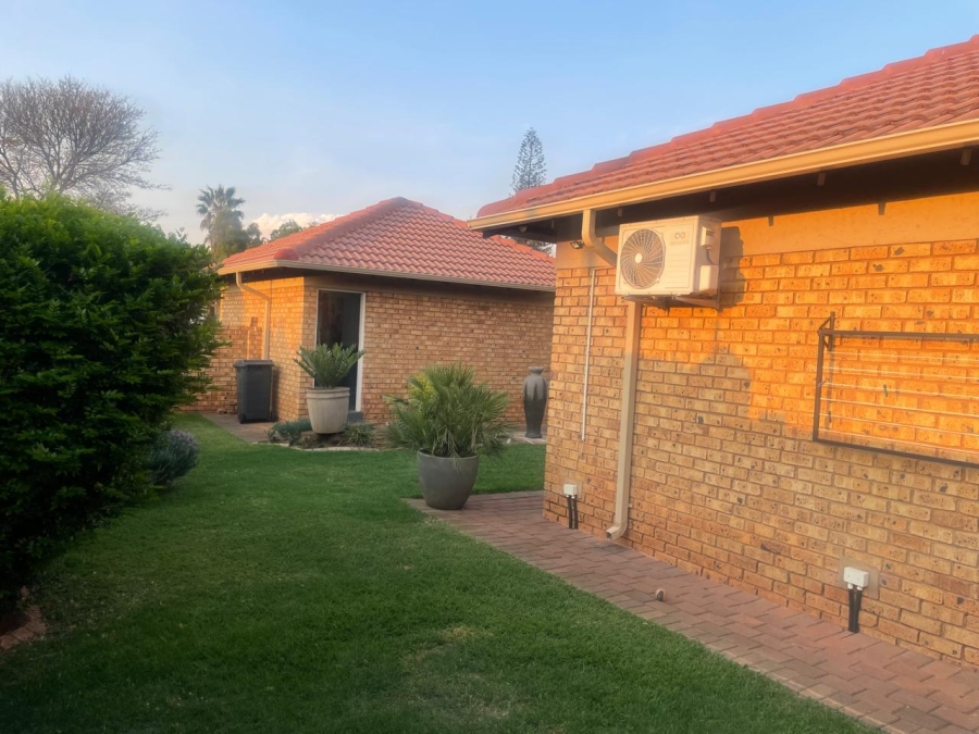 3 Bedroom Property for Sale in Sinoville Gauteng