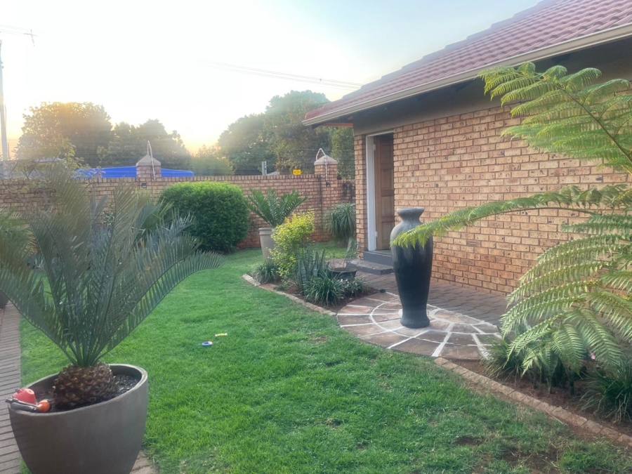 3 Bedroom Property for Sale in Sinoville Gauteng