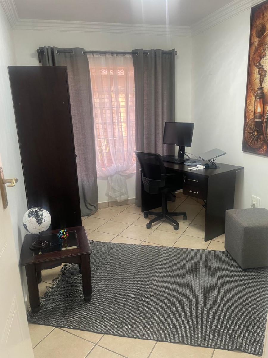 3 Bedroom Property for Sale in Sinoville Gauteng