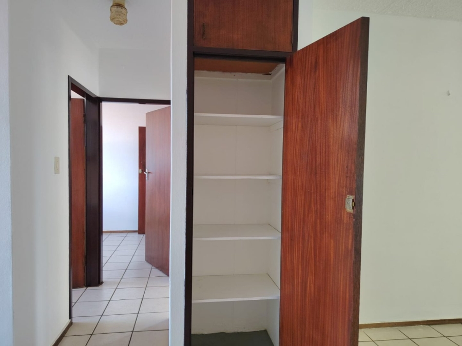 2 Bedroom Property for Sale in Pretoria North Gauteng