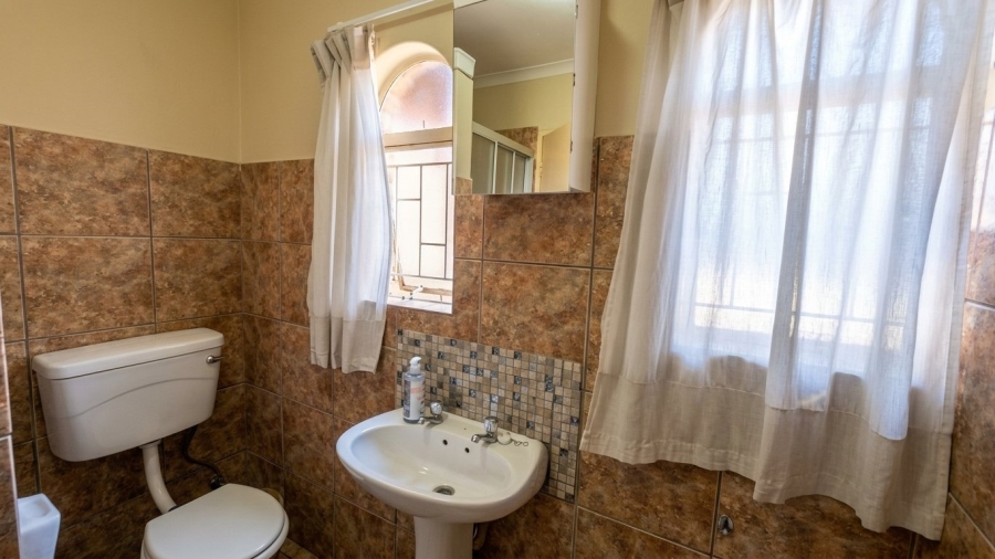 2 Bedroom Property for Sale in Doornpoort Gauteng