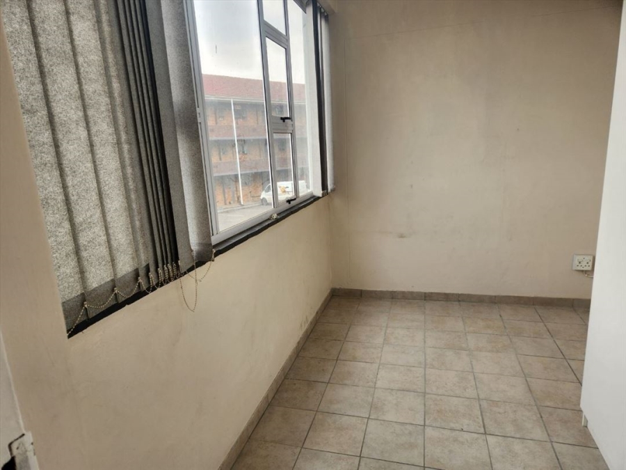 3 Bedroom Property for Sale in Rhodesfield Gauteng