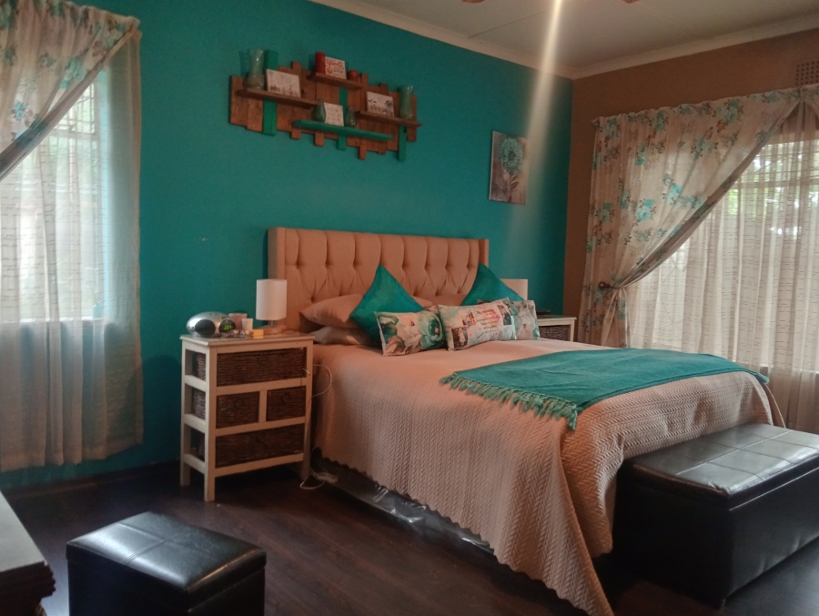 5 Bedroom Property for Sale in Birchleigh Gauteng