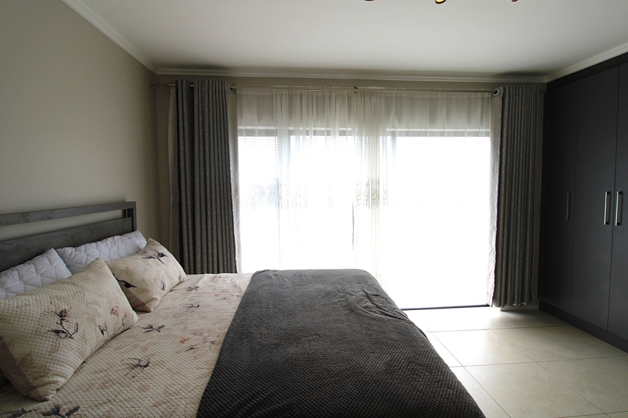 3 Bedroom Property for Sale in Bryanston East Gauteng