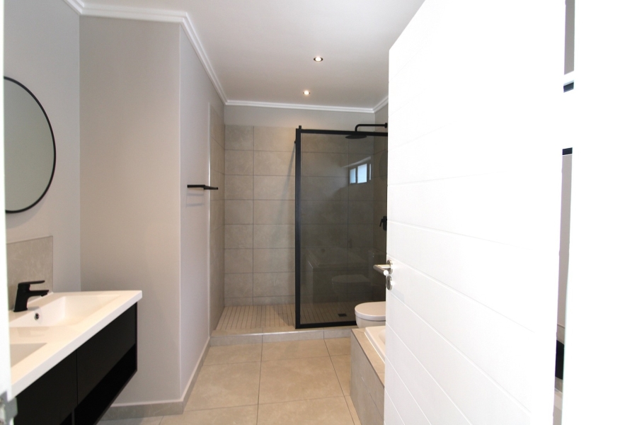 3 Bedroom Property for Sale in Bryanston East Gauteng