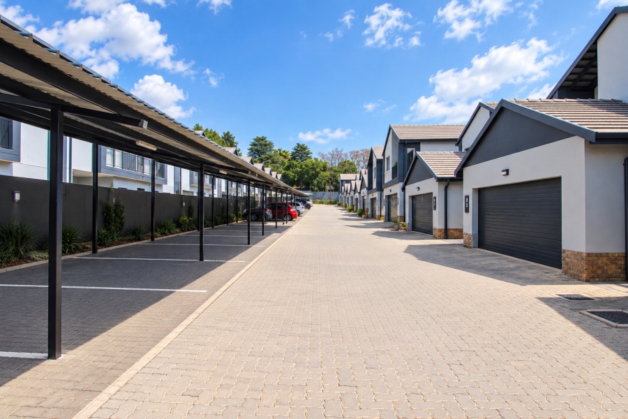 3 Bedroom Property for Sale in Bryanston East Gauteng