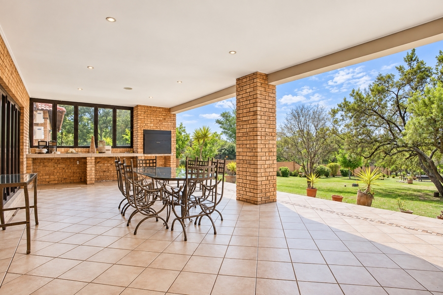 3 Bedroom Property for Sale in Chartwell Gauteng